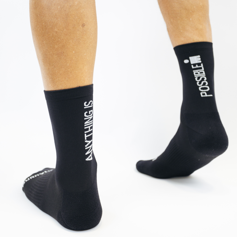 MEDIAS IRONMAN NEGRO CON BLANCO | BUNNYHOP