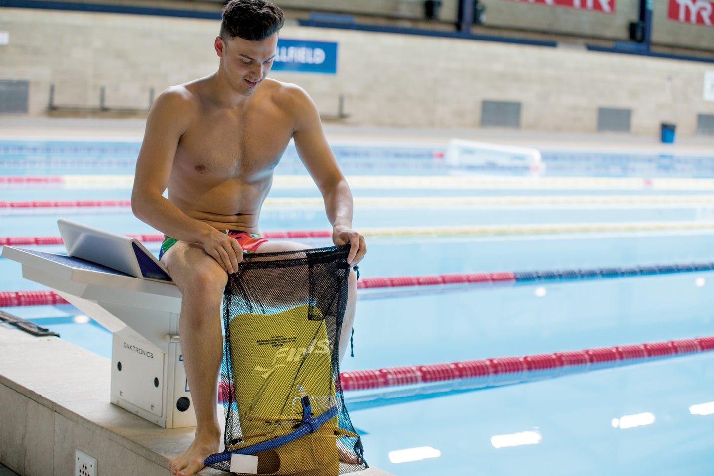 MESH GEAR BAG PARA AGUAS ABIERTAS | FINIS - CINCO AM