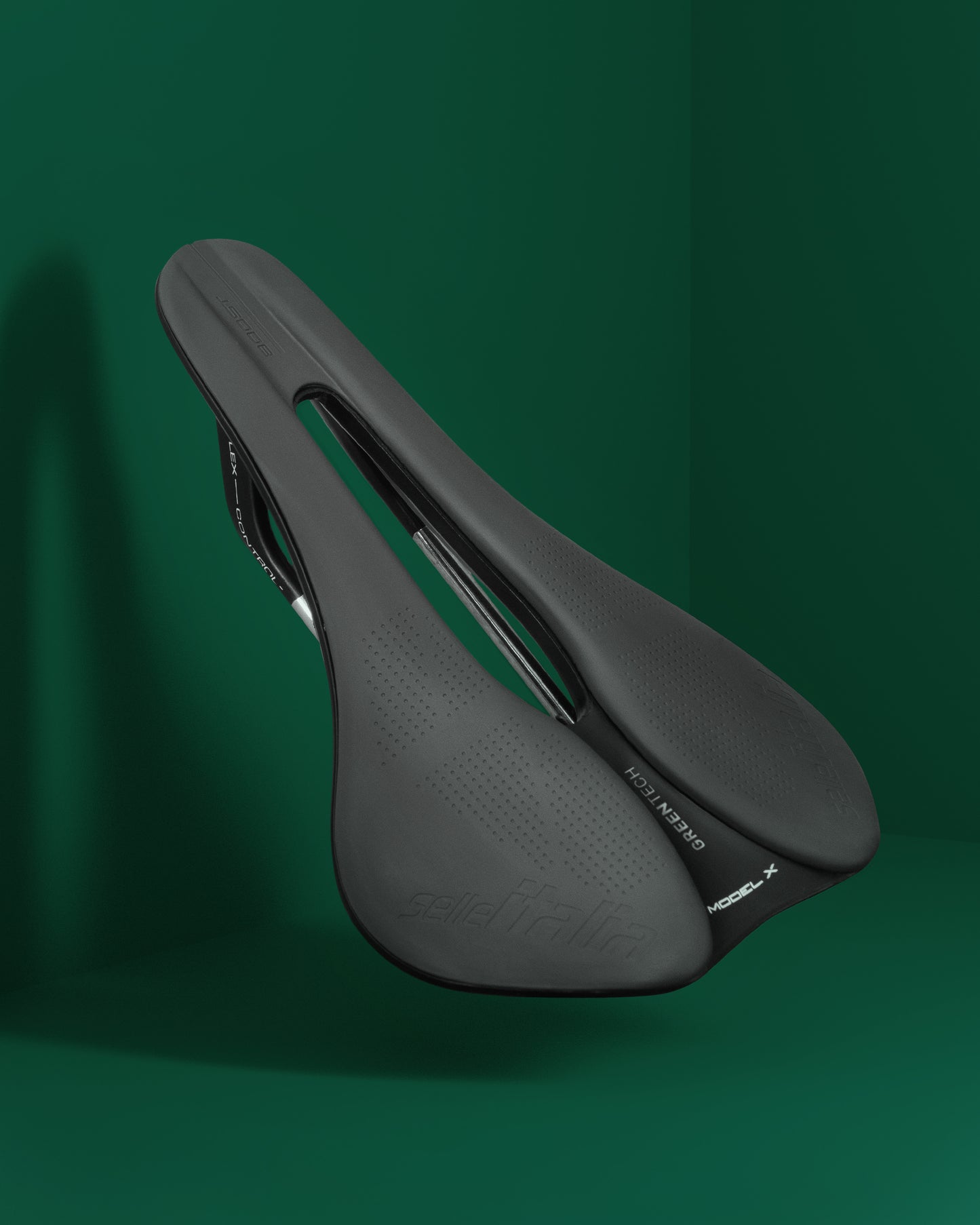 SADDLE MODEL X BLACK SF | SELLE ITALIA - CINCO AM