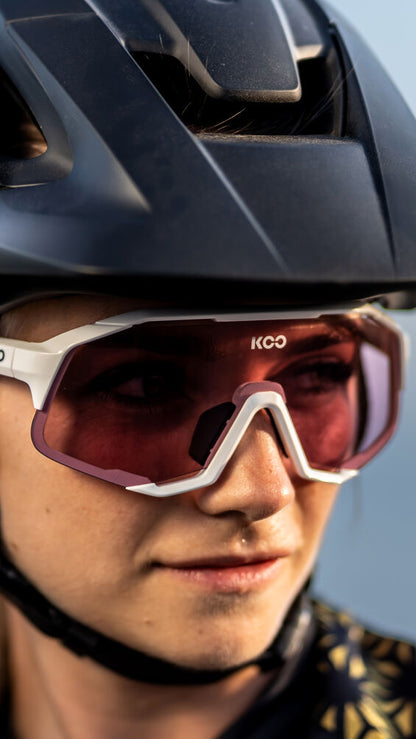 Demos White / Photochromic Pink | KOO - CINCO AM
