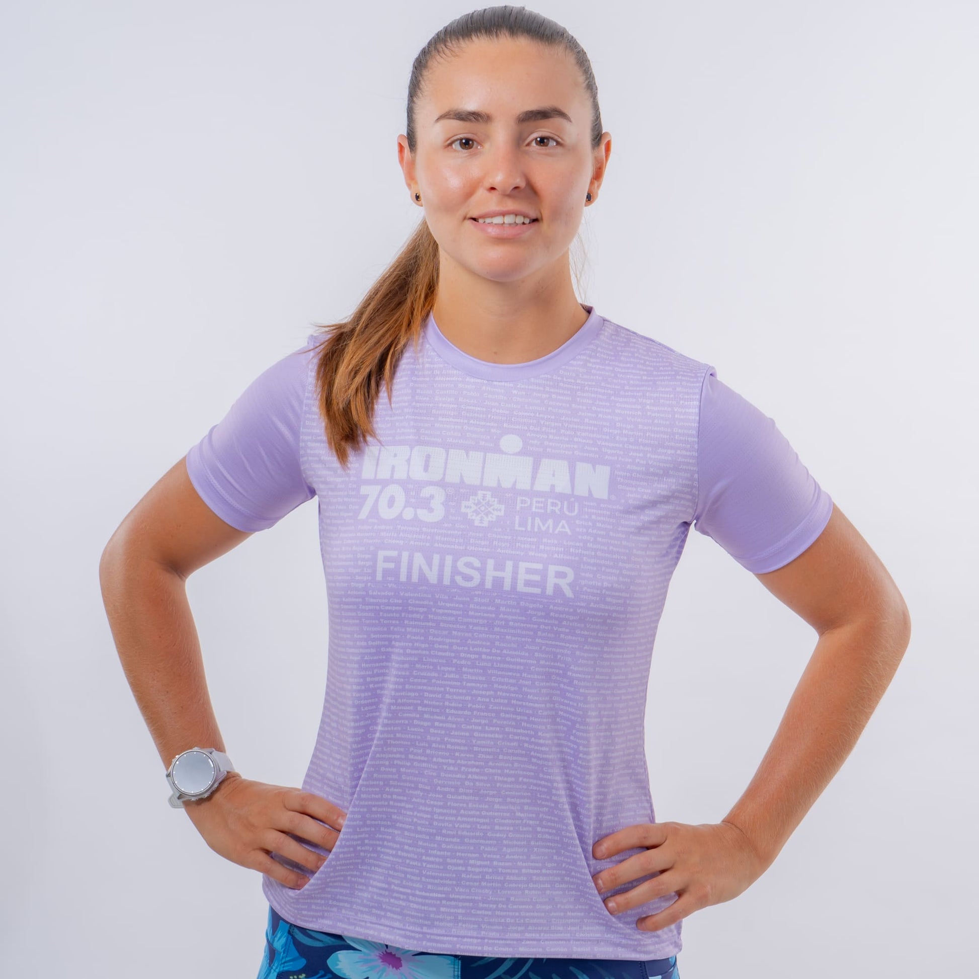 CAMISETA FINISHER IM 70.3 PERÚ - MUJER - CINCO AM