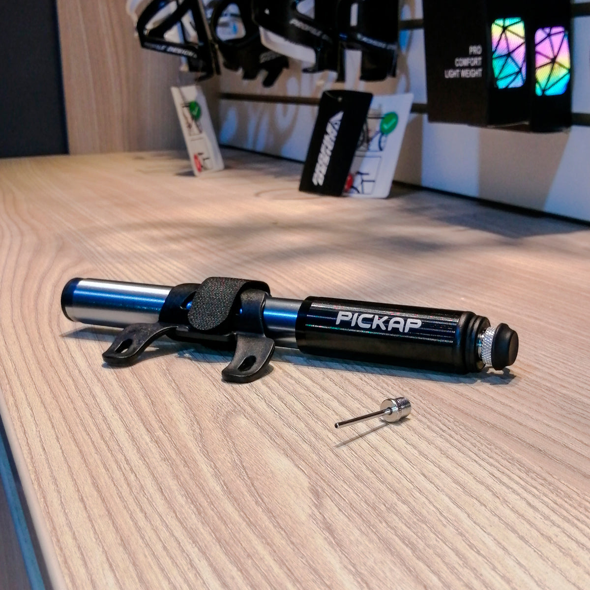 Inflador Portatil Air One PARA CICLISMO COLOR ALUMINIO | Pickap - CINCO AM