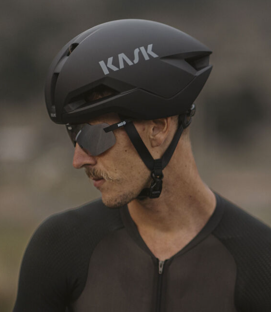 CASCO NIRVANA NEGRO MATE  | KASK