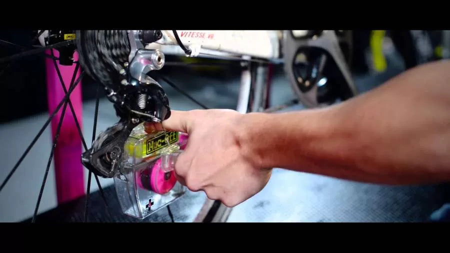 MUC-OFF X-3 DIRTY CHAIN MACHINE - CINCO AM
