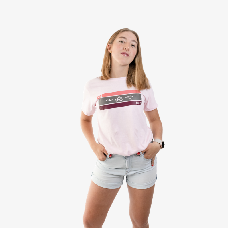 Polo mujer de algodón color rosa, vista frontal con gráfico, tela suave y ligera.