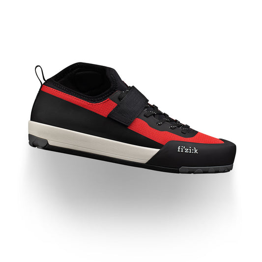 ZAPATILLA GRAVITA TENSOR COLOR NEGRO-ROJO | FIZIK - CINCO AM