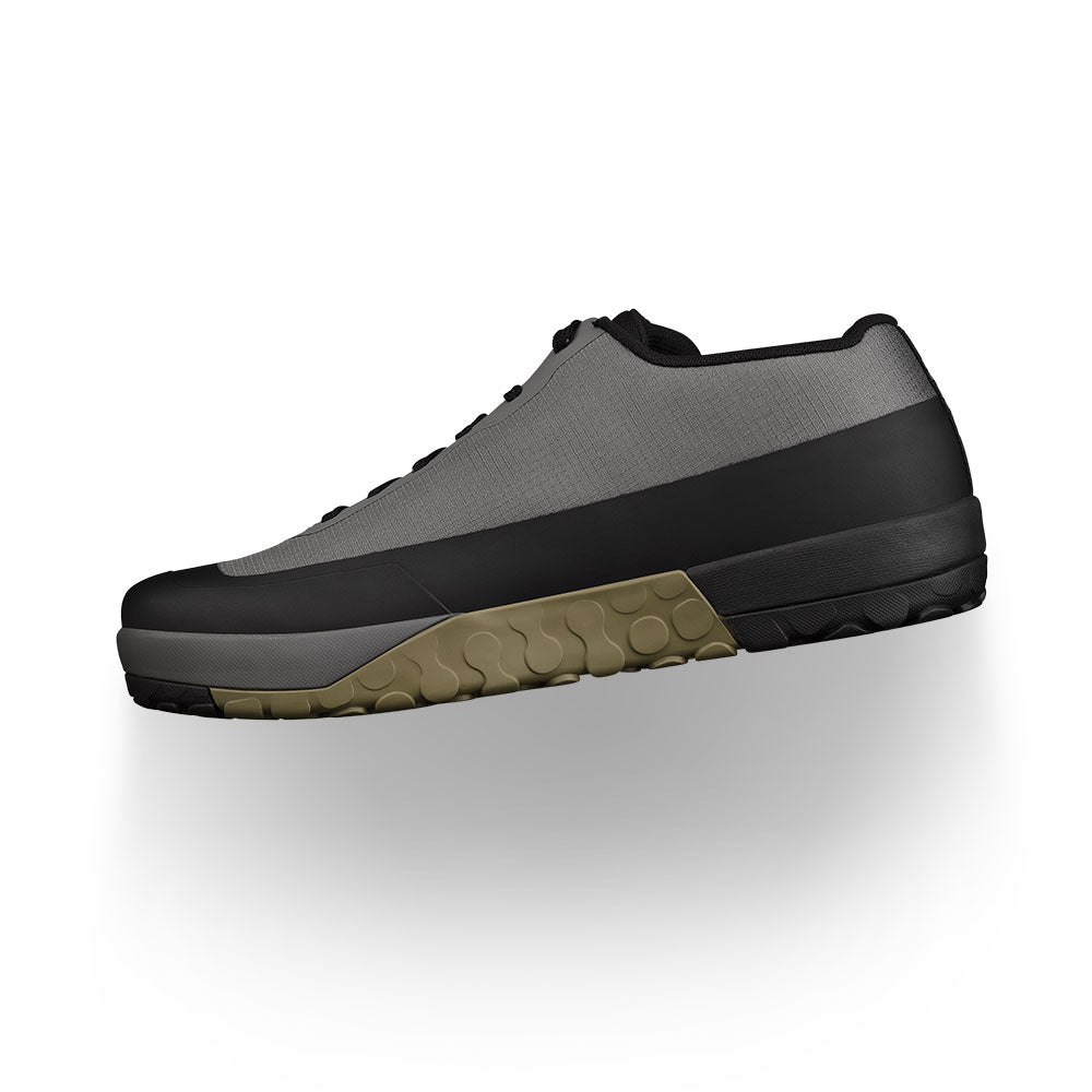 ZAPATILLA GRAVITA VERSOR COLOR GRIS-MUD TALLA 44 | FIZIK